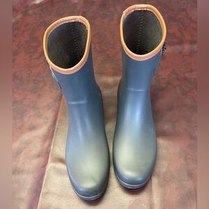 Chooka mid height gray with tan waterproof rain‎ boots, size 11
